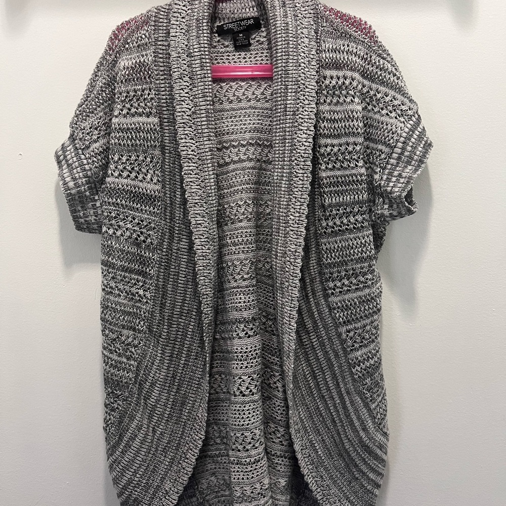 Speckled Gray Open-Front Sweater